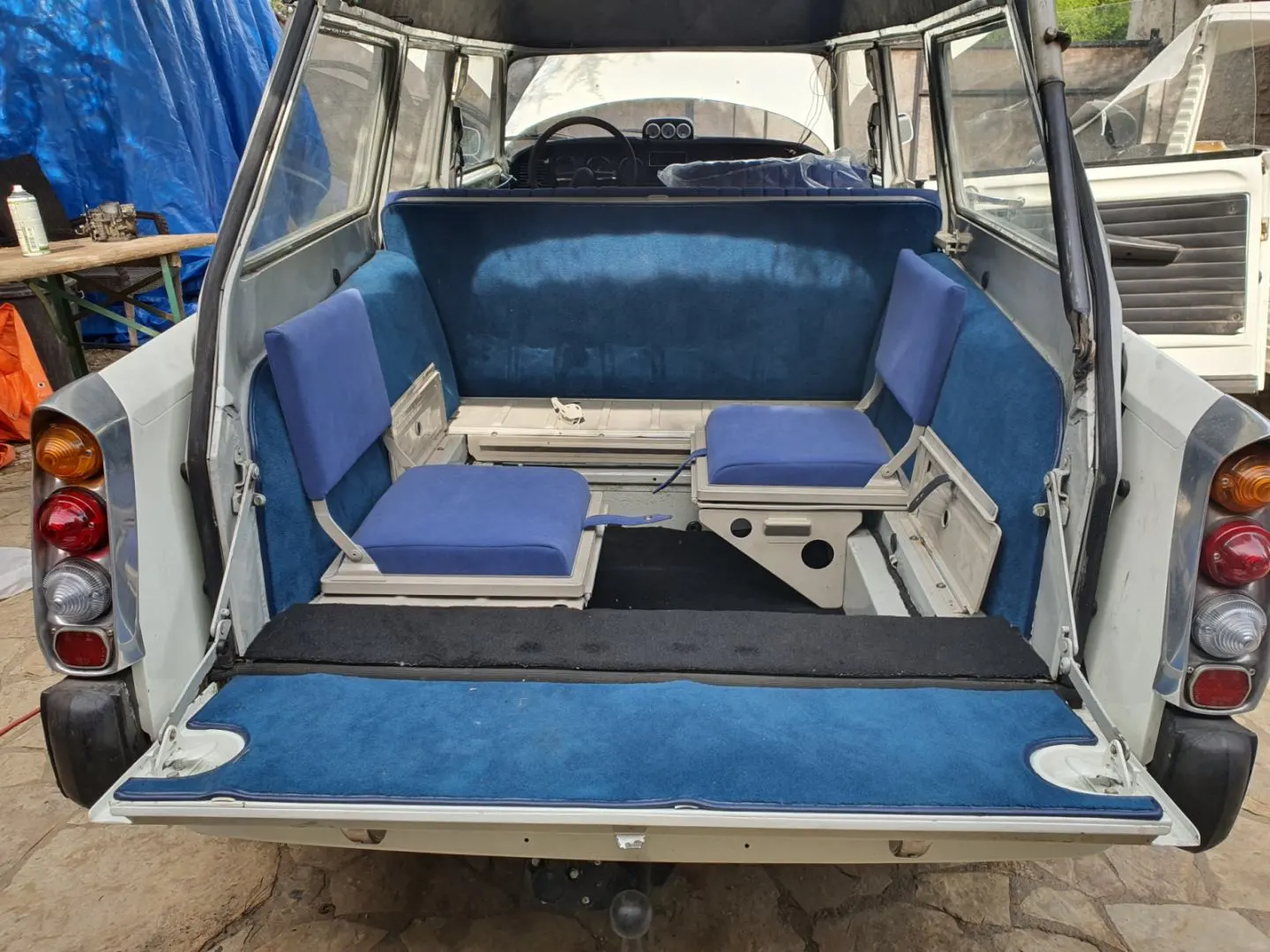 Citroën DS Ambulance Seitenansicht