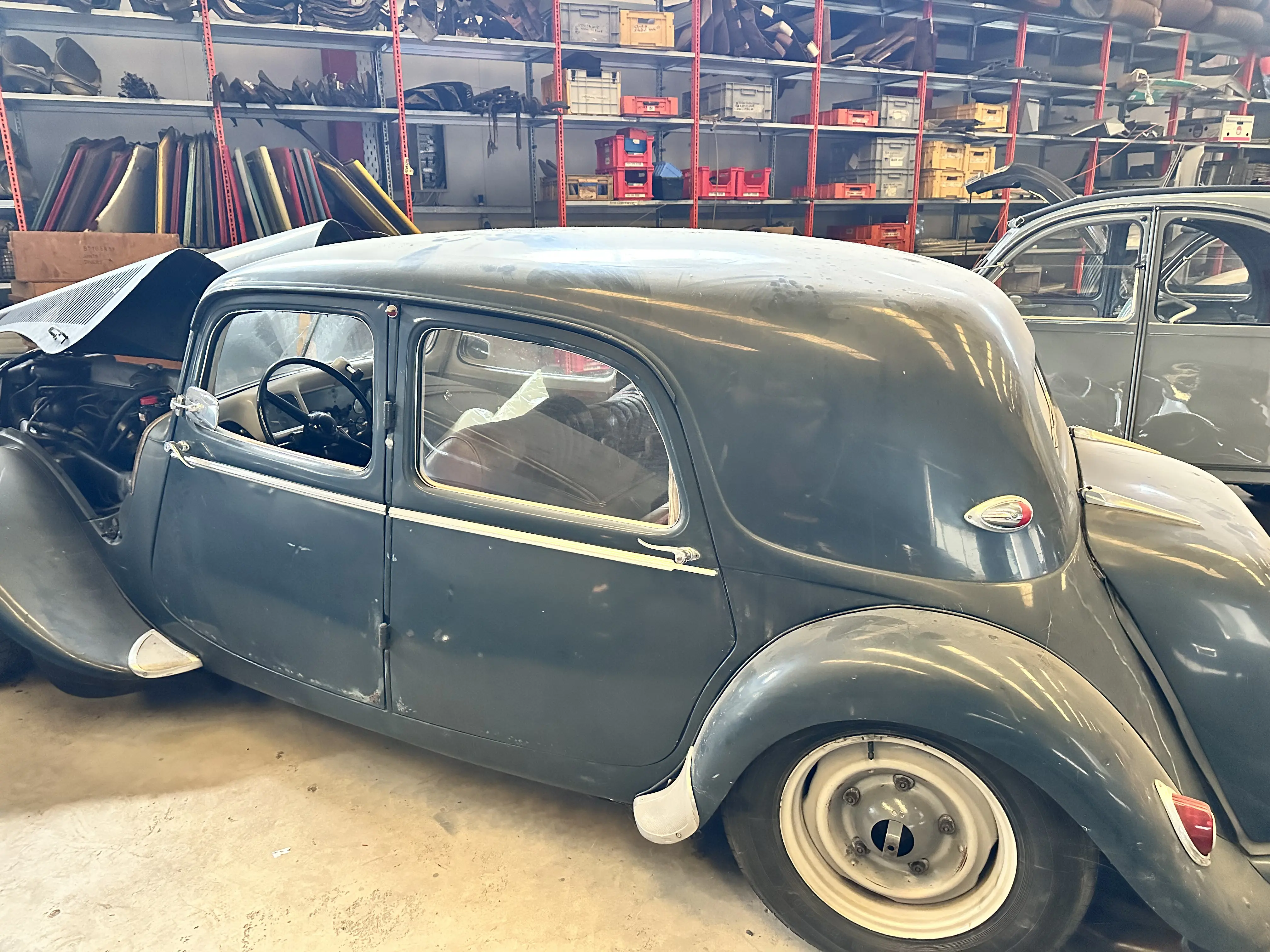 Citroën Traction 15CV Rear View